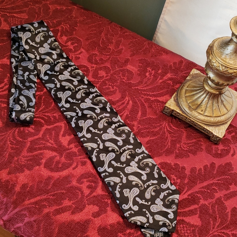 Murano Tie Black/Blue Paisley Designs Like NEW